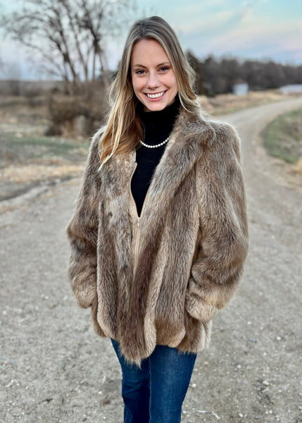 Sz L Genuine Beaver Jacket – Dakota Darling