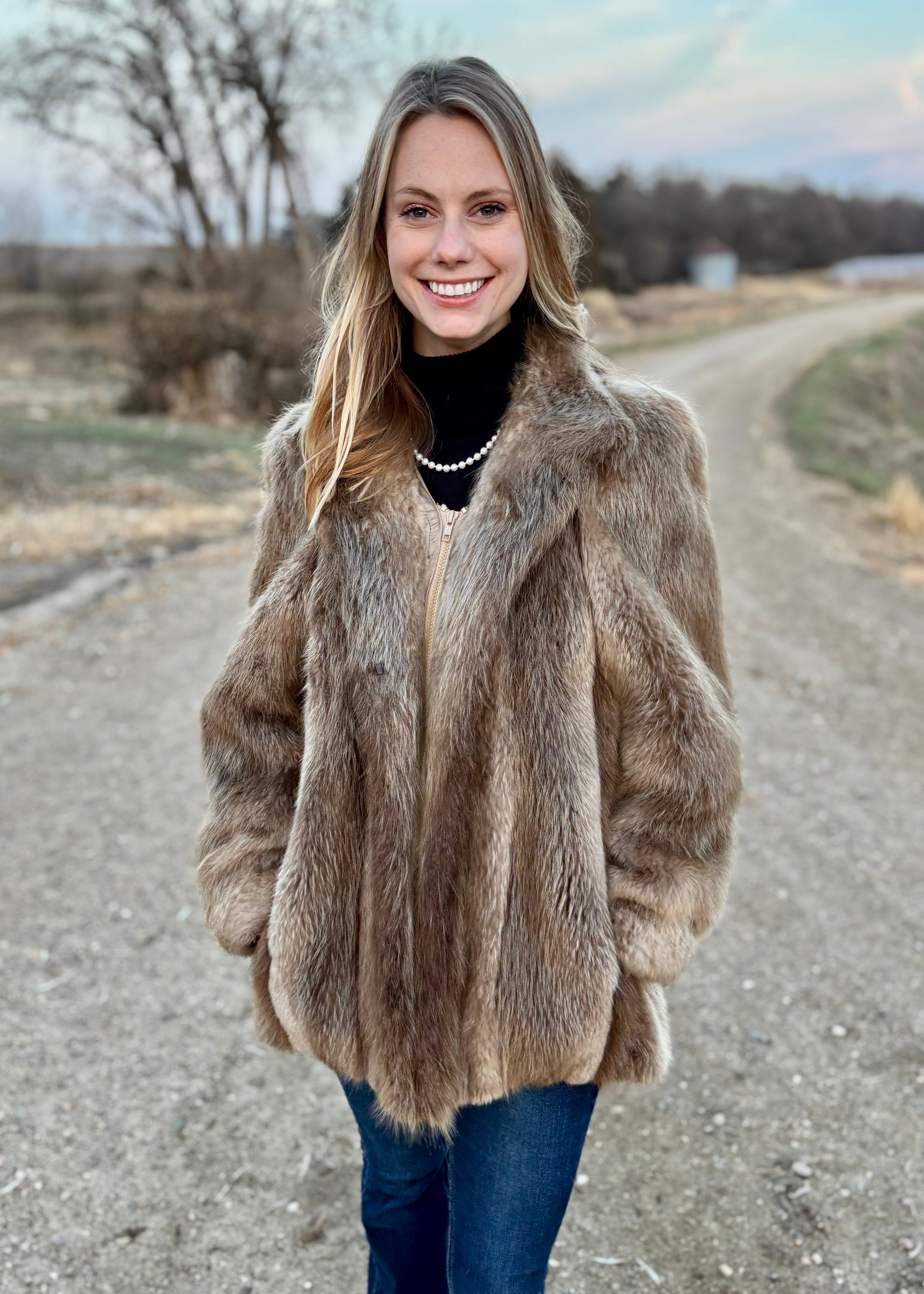 Sz L Genuine Beaver Jacket – Dakota Darling