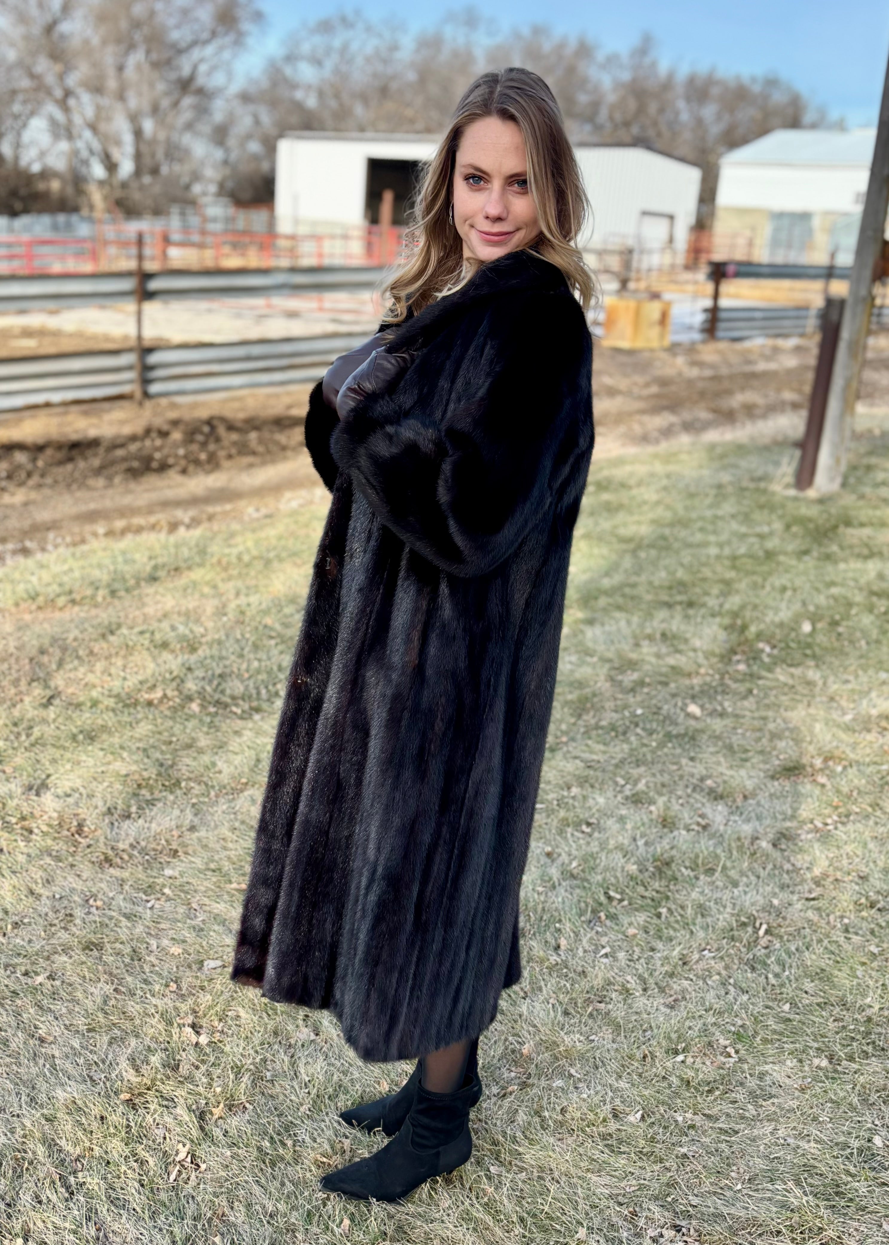 Sz M Genuine Black Mink Full Length Coat – Dakota Darling