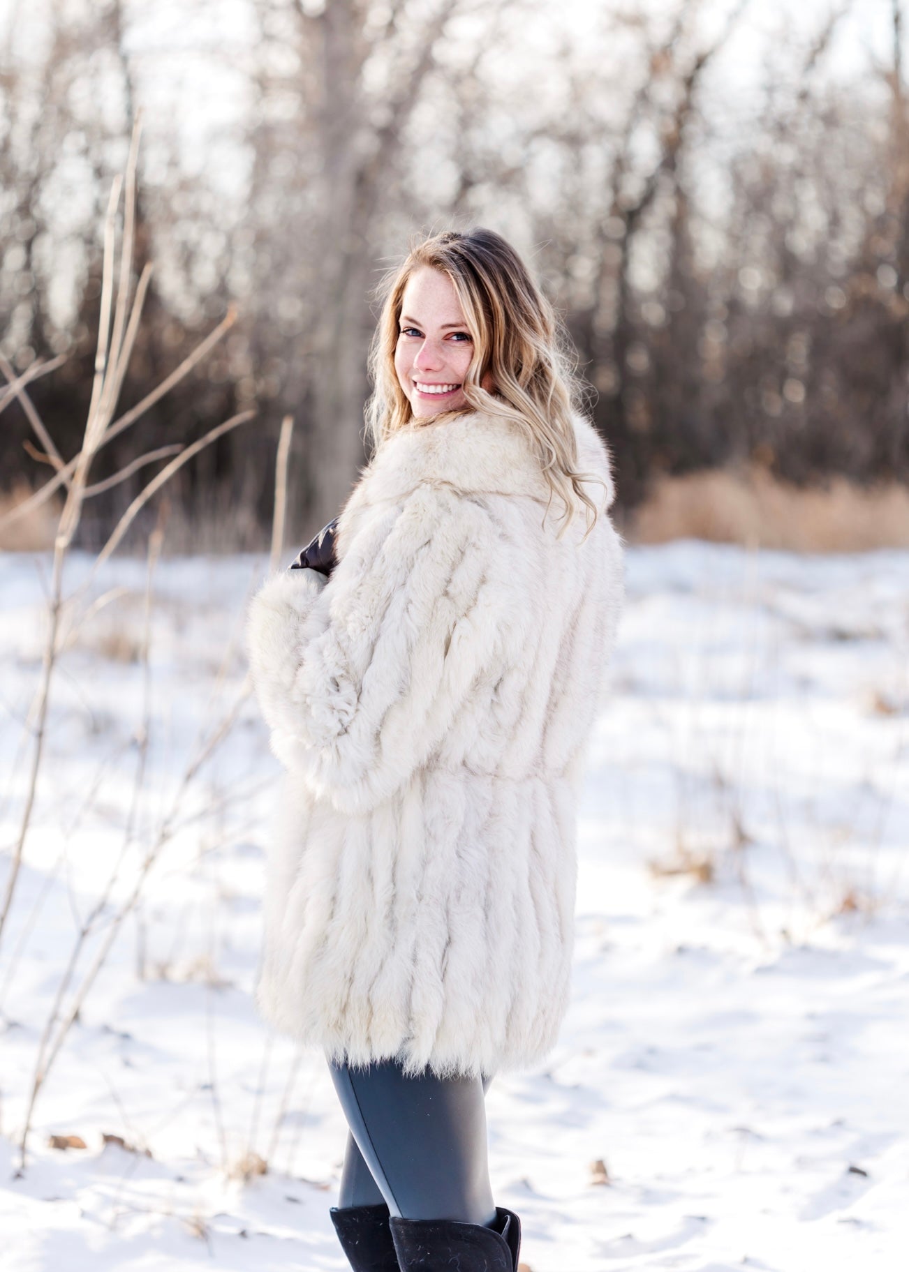 Sz M Genuine Arctic Golden Island Saga Fox Jacket – Dakota